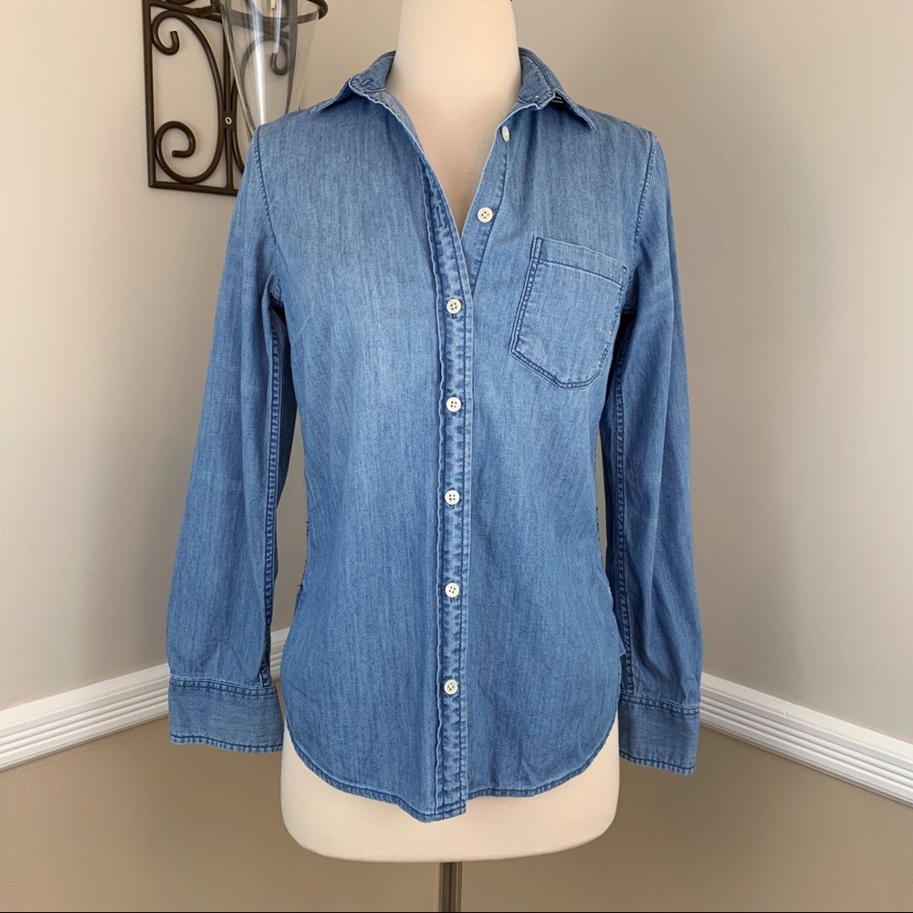 J Crew Always Chambray Blue Button Down Shirt